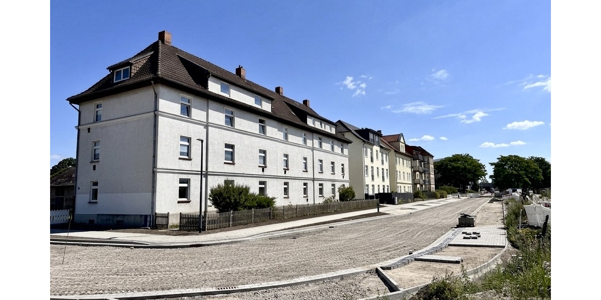 HORN IMMOBILIEN++ Neubrandenburg, vermietetes MFH mit 13 WE, großem Grundstück, nur 500 m zur Innenstadt - Mehrfamilienhaus, Wohnhaus Neubrandenburg Datzeberg | Angebot:27103821