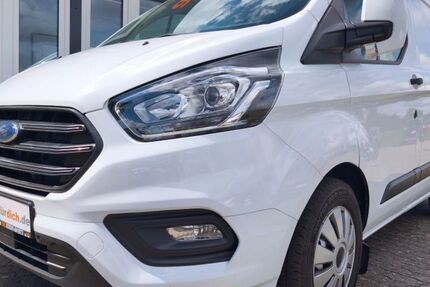 Ford Transit Custom 3.906 km 27.780 &euro; Redekin 39319