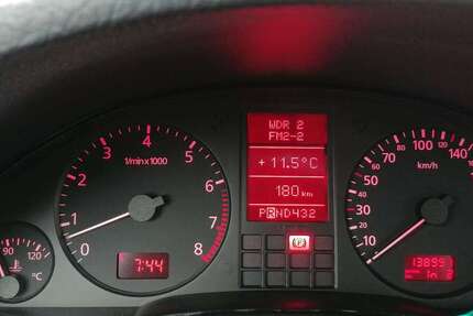 Audi A8 160.000 km 5.800 &euro; Gelsenkirchen 45892