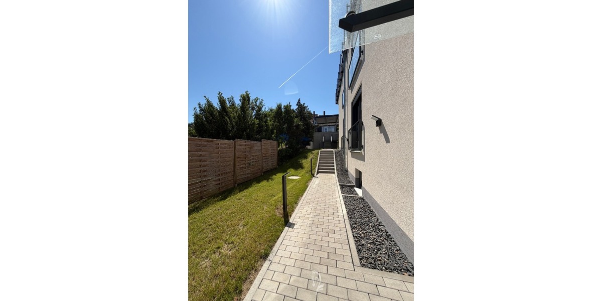Bezugsfertig. Hochwertige 4 -Zimmer Terrassenwohnung mit Garten - Etagenwohnung Höchberg | Angebot:26675574