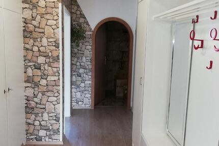 EG - Wohnung - 4 Zimmer + Küche + Garage 4 zimmer