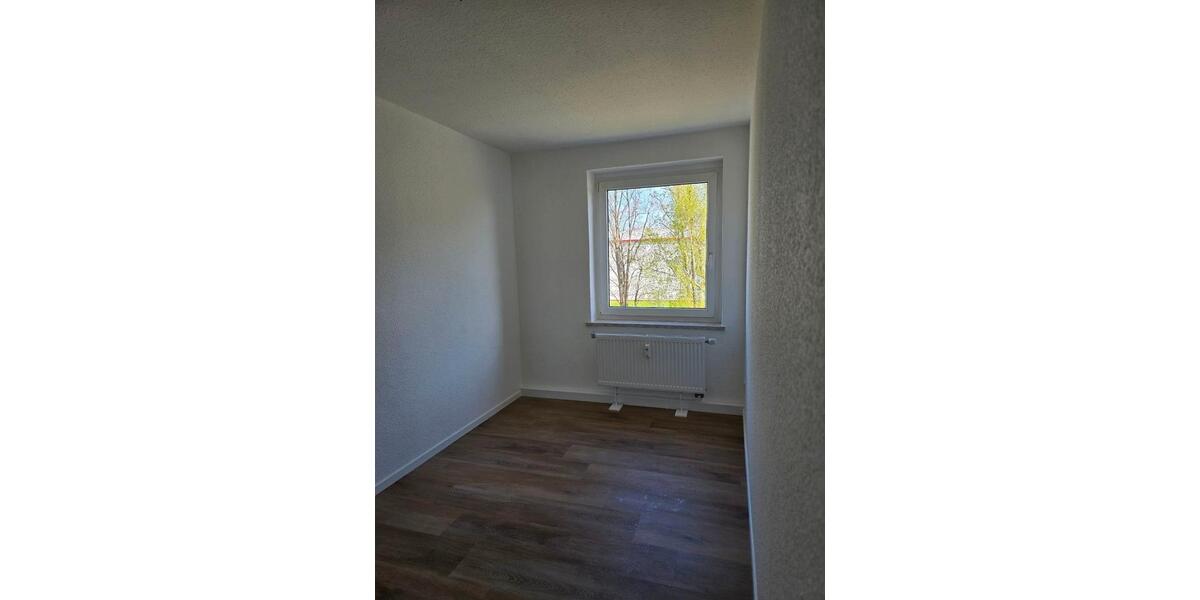 Etagenwohnung Querfurt - 3 Zimmer, 58 m&sup2;, 406&euro; | Angebot:26349758