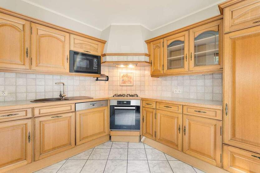 Seenah! Einfamilienhaus in Müggelheim - Mit Einbauküche, Fußbodenheizung, Carport, Nebengebäude usw. 4 zimmer