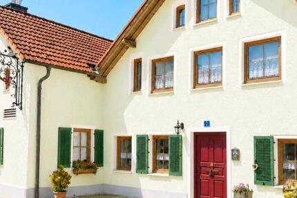 Haus Beilngries - 11.5 Zimmer, 230 m&sup2;, 645.000&euro; | Angebot:26633392