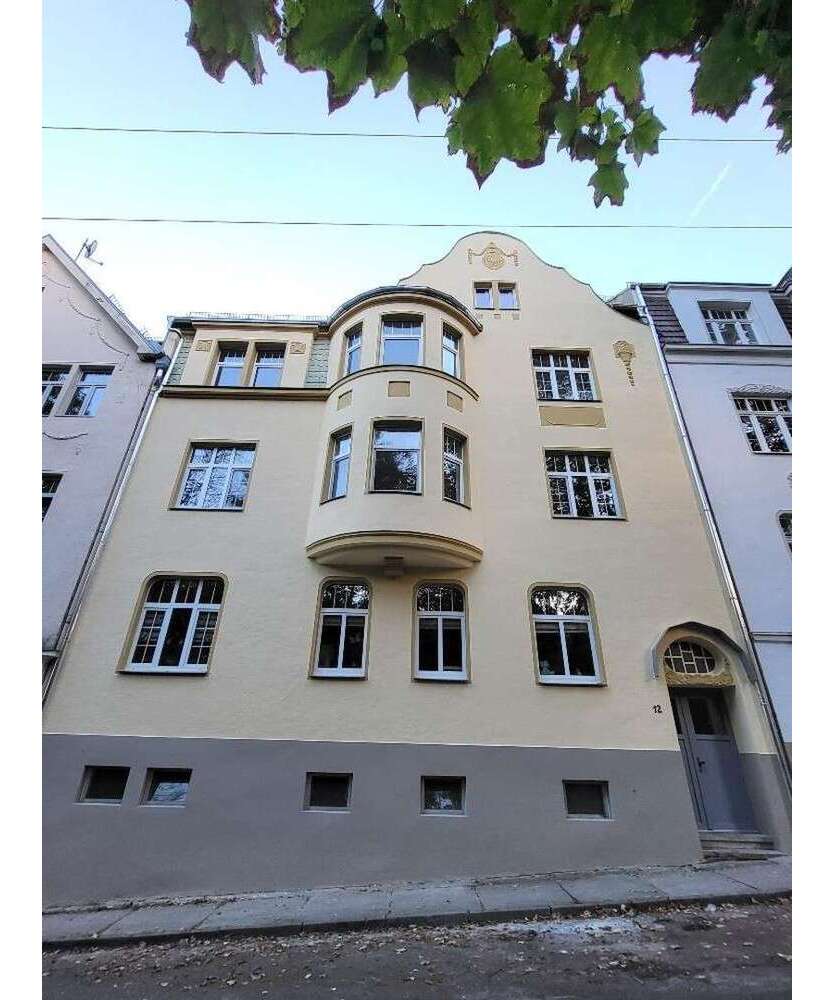 Haus zum Kaufen in Greiz 545.000 € 482 m²
