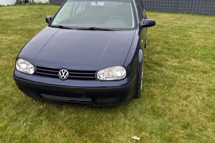 VW Golf 228.000 km 1.749 &euro; Karlsruher 76287