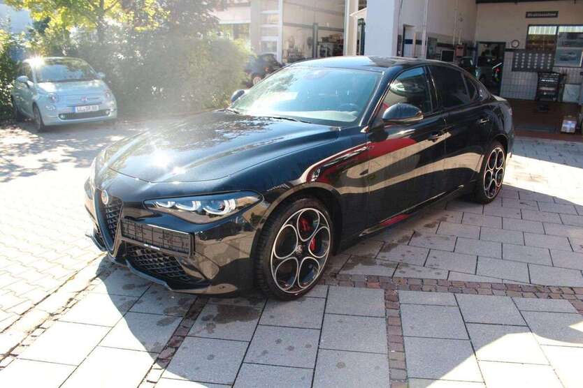 Alfa Romeo Giulia 25.700 km 35.900 € Weilheim 82362