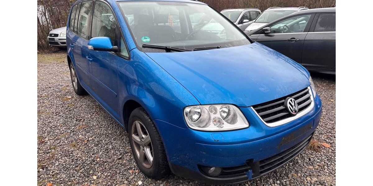 VW Touran 224.000 km 2.490 &euro; Chemnitz 09114