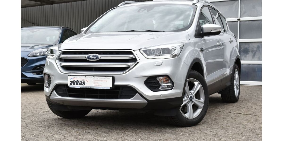 Ford Kuga 68.000 km 13.450 &euro; Bad Vilbel 61118