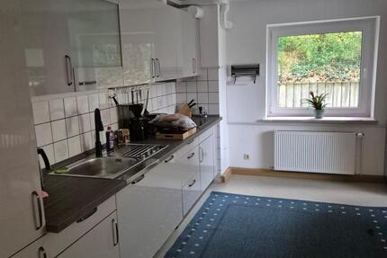 3-Zimmer-Wohnung 118 m², renoviert, EBK, Bad, Flur, Lenglern 3 zimmer