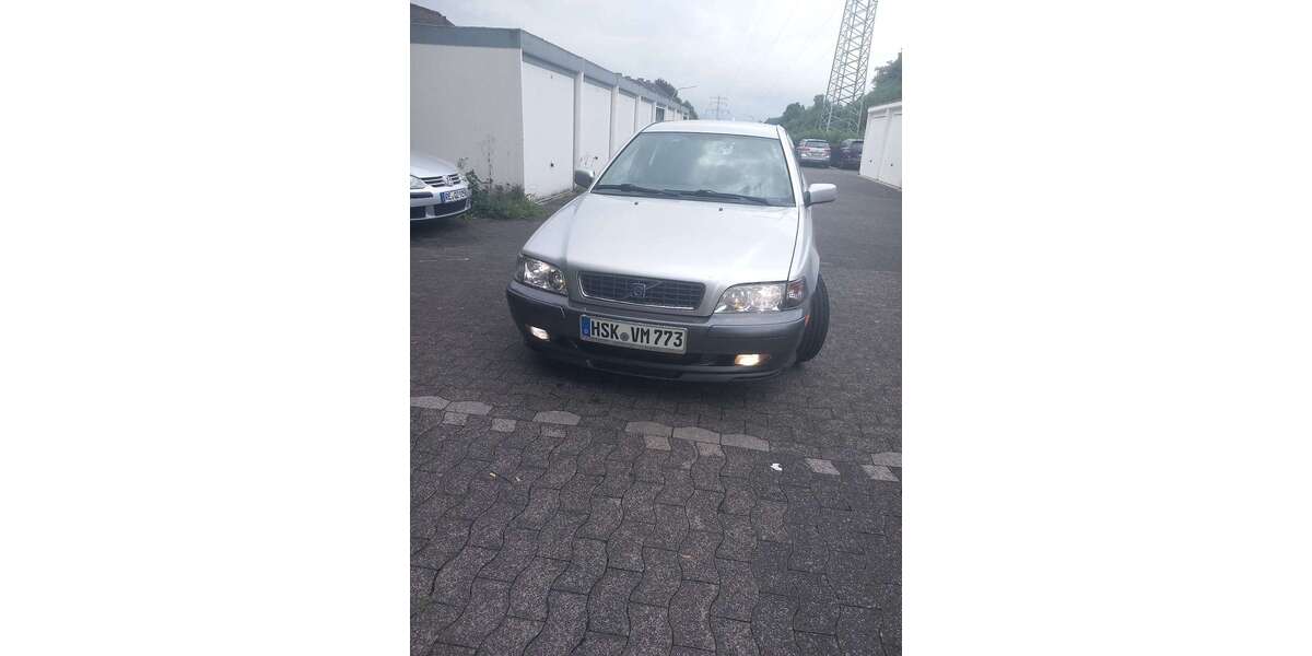 Volvo V40 320.000 km 1.500 &euro; Meschede 59872