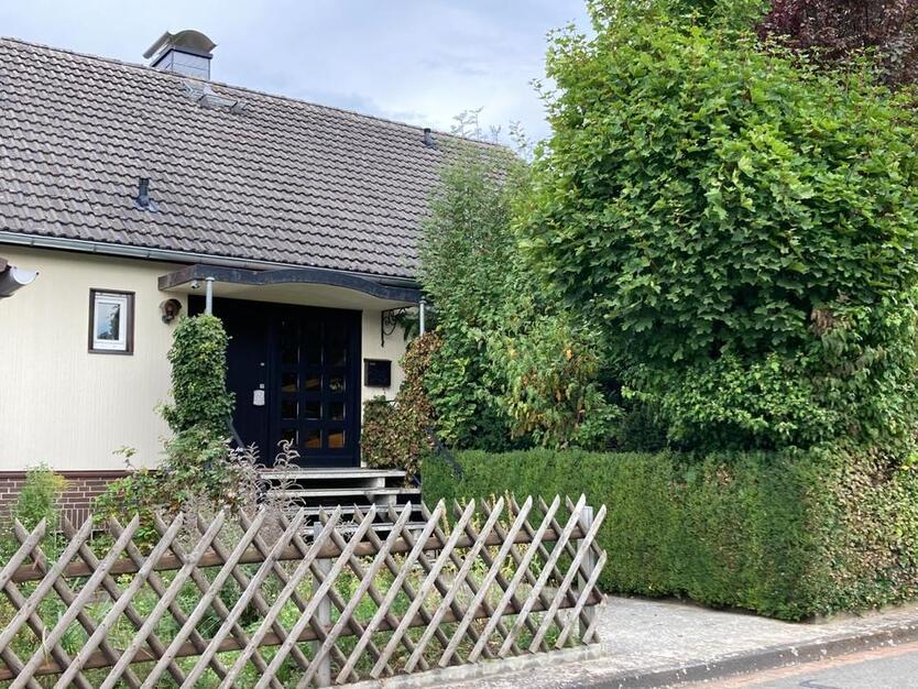 Ruhiges und großzügiges Wohnen in Emmerstedt - parkähnliches Grst zimmer