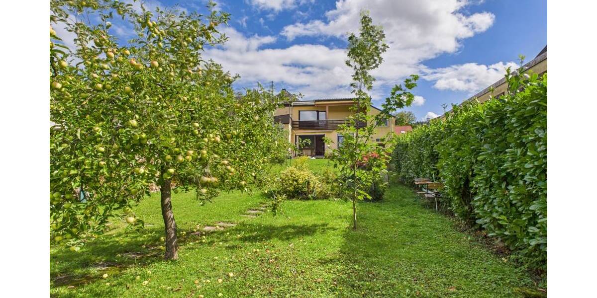 Charmantes Wohn- und Geschäftshaus mit großem Garten. L - Echternach nur 5min! 6 zimmer