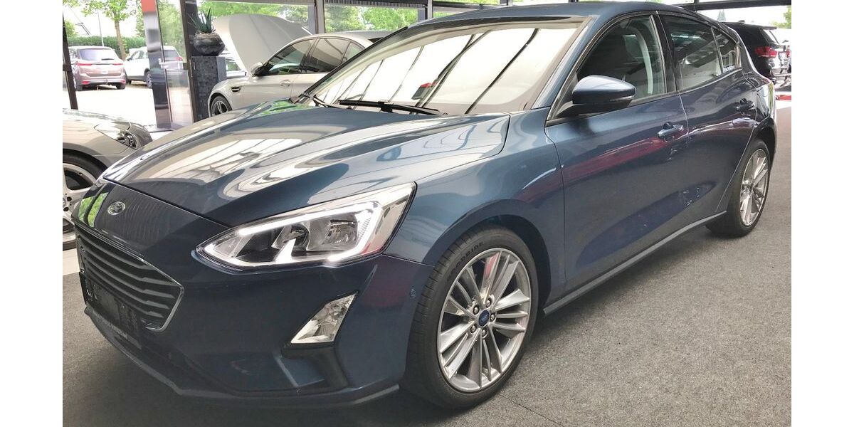 Ford Focus 63.000 km 13.990 &euro; Minden 32425