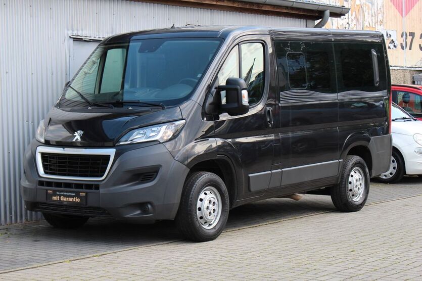 Peugeot Boxer 104.700 km 14.490 € Berlin 13089