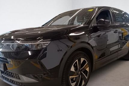 Opel Grandland (X) 11.676 km 24.480 &euro; Rüsselsheim 65428