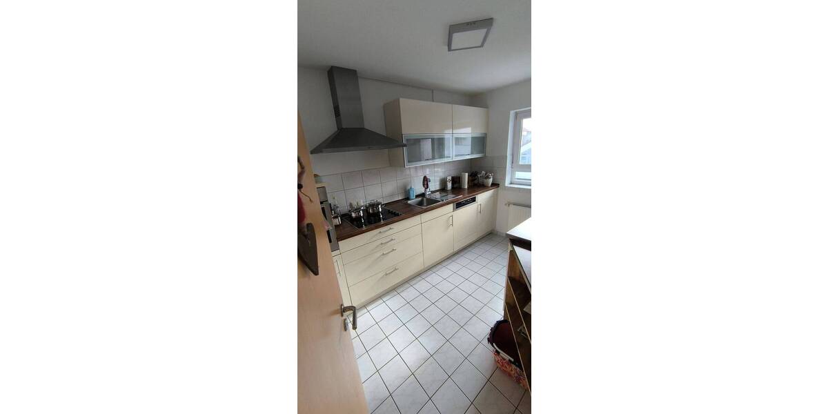 Etagenwohnung Bischofsheim - 3 Zimmer, 83 m&sup2;, 325.000&euro; | Angebot:25940394