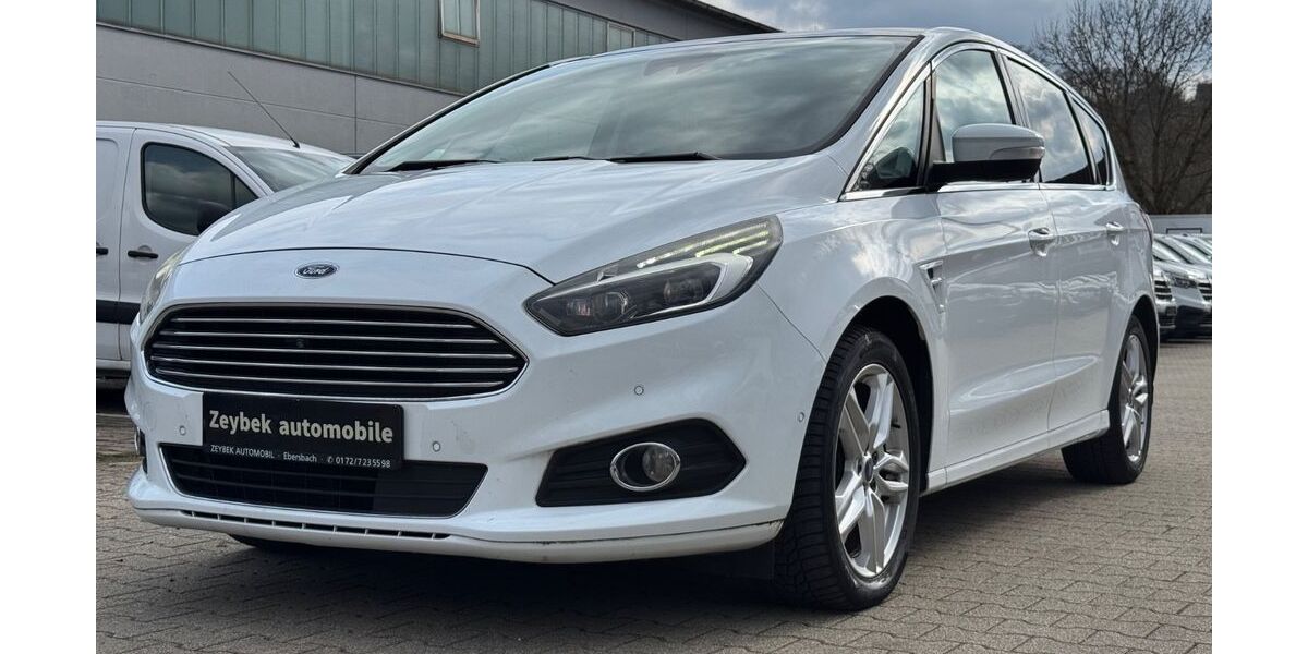Ford S-Max 211.000 km 11.900 &euro; Ebersbach an der Fils. 73061