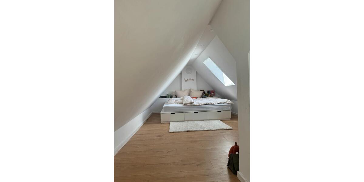 Einfamilienhaus Saarbrücken West - 5 Zimmer, 120 m&sup2;, 325.000&euro; | Angebot:27066449