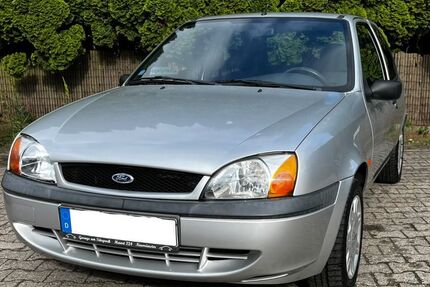 Ford Fiesta 114.940 km 800 &euro; Wahlstedt 23812