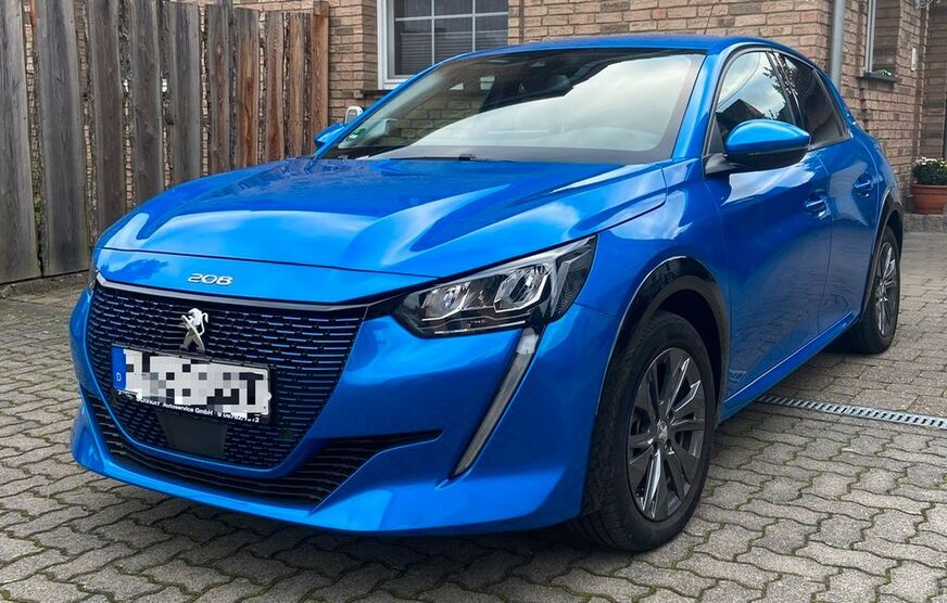 Peugeot 208 31.500 km 14.800 € Sankt Sebastian 56220