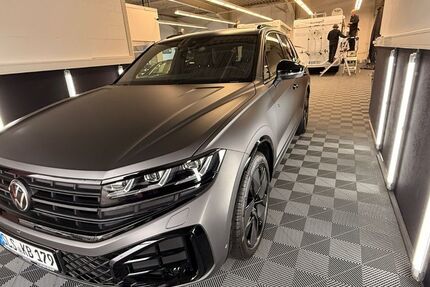 VW Touareg 12.700 km 64.000 &euro; Saarlouis 66750
