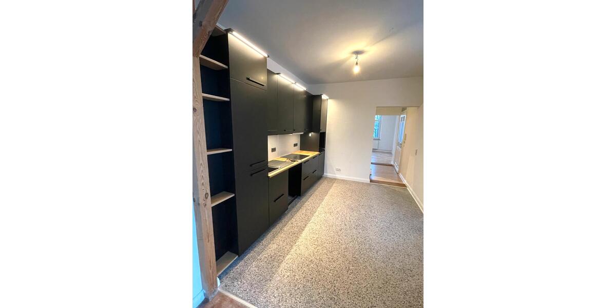 2-geschossige Wohnung mit Balkon im Östlichen Ringgebiet 5 zimmer