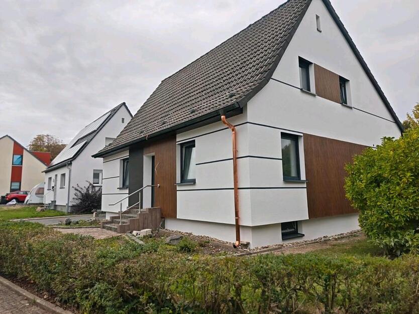 Einfamilienhaus zu vermieten, kernsaniert, modern, viel Platz zimmer