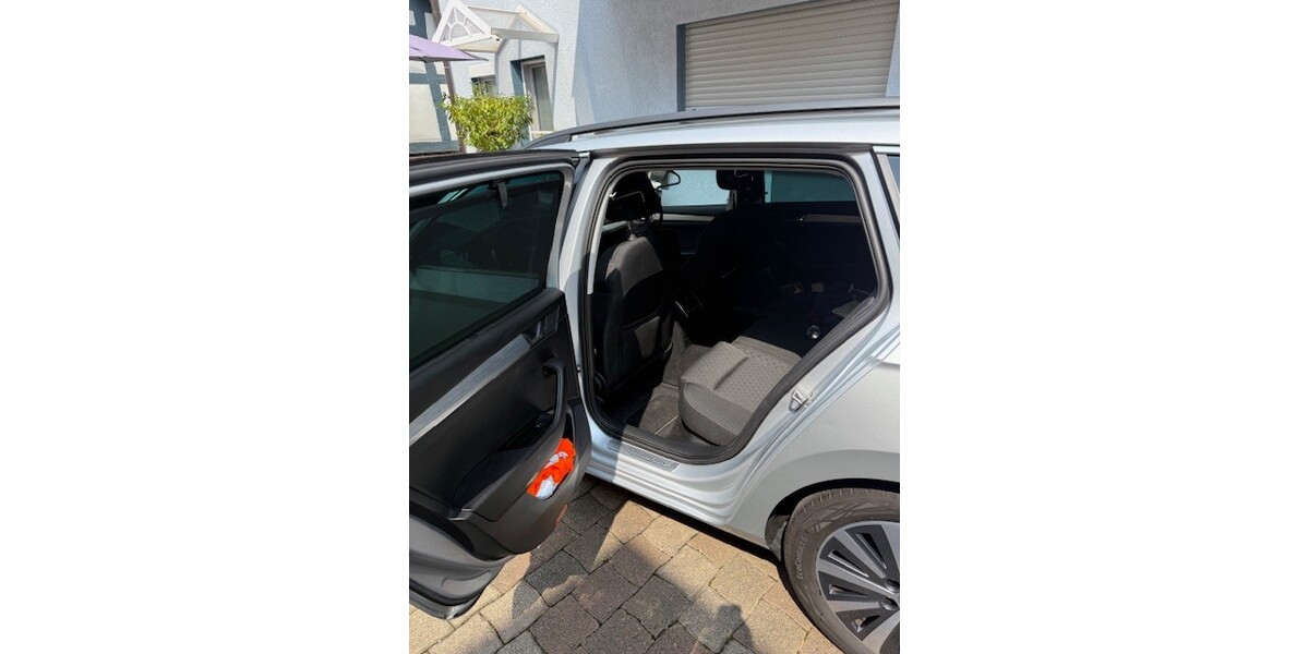 Skoda Superb 104.000 km 21.890 &euro; Langenselbold 63505