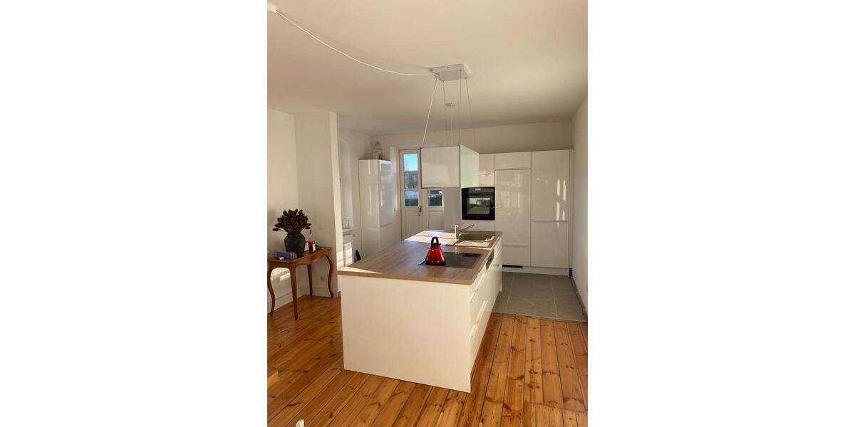 Einfamilienhaus Wittenhagen - 7 Zimmer, 150 m&sup2;, 460.000&euro; | Angebot:27243096
