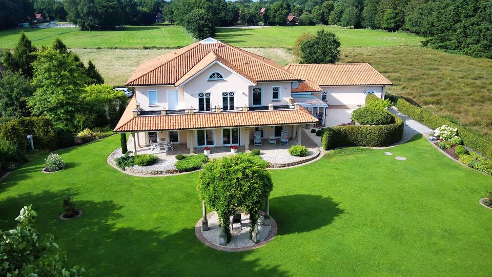 Einfamilienhaus Ostrhauderfehn - 6 Zimmer, 358 m&sup2;, 1.199.000&euro; | Angebot:26720510