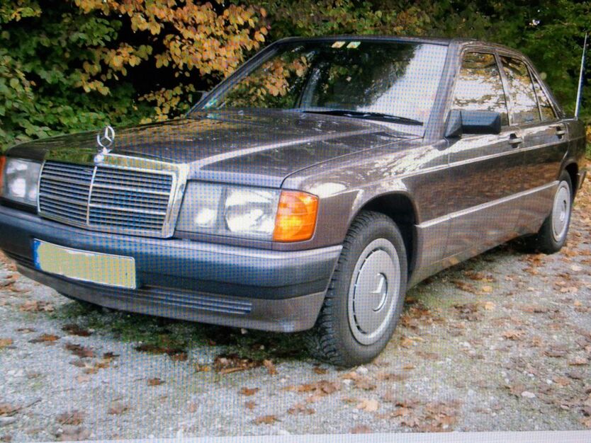 Mercedes-Benz 190 240.000 km 2.250 € Nürtingen 72622