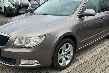 Skoda Superb 150.932 km 3.500 &euro; Leipzig 04107