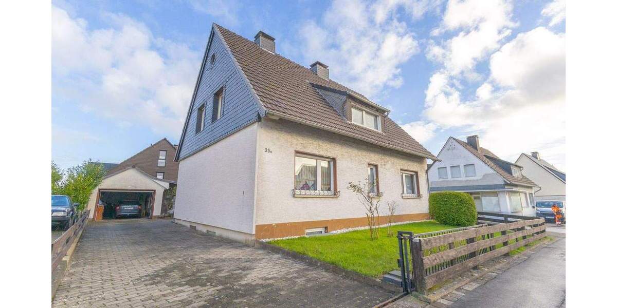 Menden Platte Heide teilmodern. 1-2 Fam. Haus 6 zimmer