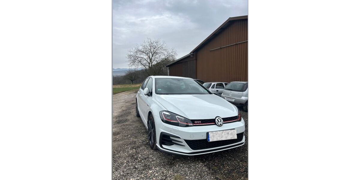 VW Golf 84.000 km 22.999 &euro; Weil am rhein 79576