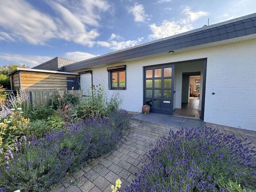 Haus zum Kaufen in Schönberg 465.000 € 105 m²
