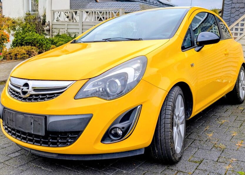 Opel Corsa 99.000 km 6.300 € Olpe 57462