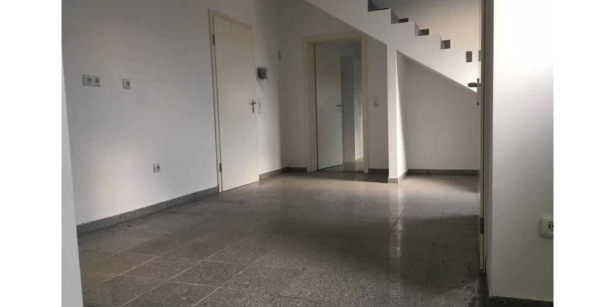 Etagenwohnung Gelsenkirchen Buer - 4 Zimmer, 105 m&sup2;, 800&euro; | Angebot:26411522