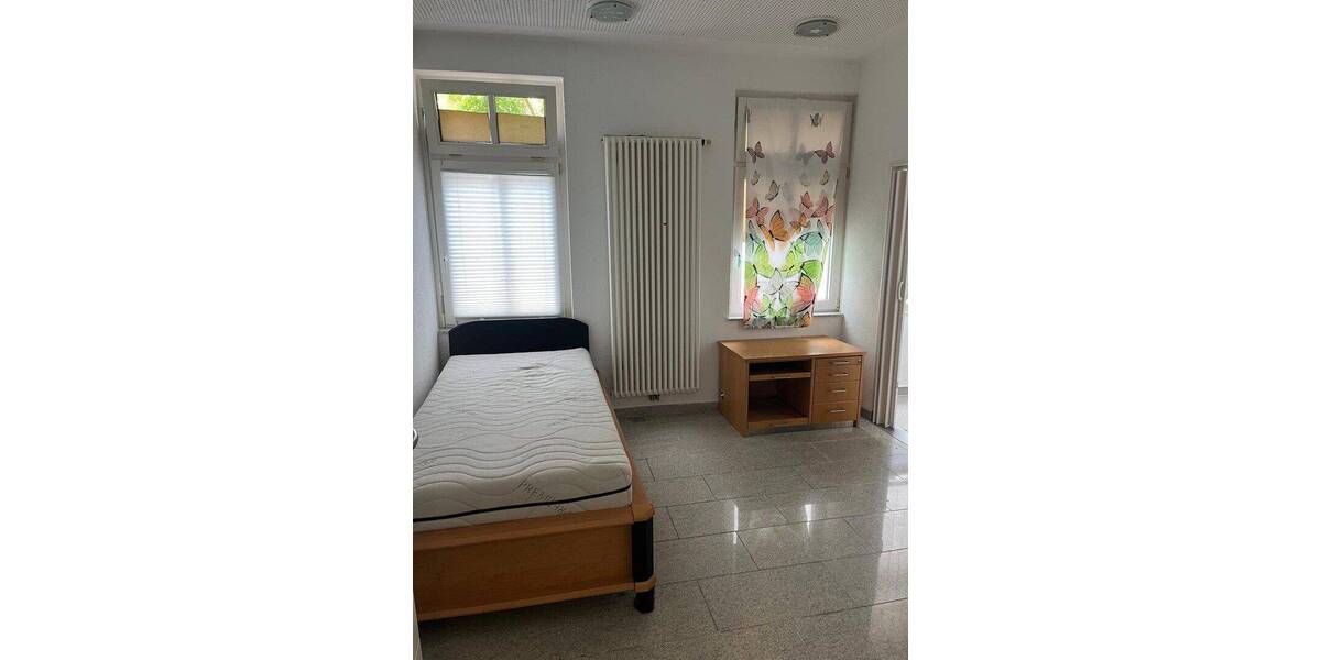 Etagenwohnung Kröv - 9 Zimmer, 214 m&sup2;, 1.190&euro; | Angebot:26858188