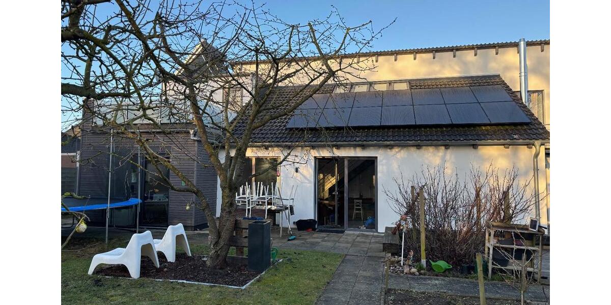 Einfamilienhaus Rühen - 5 Zimmer, 175 m&sup2;, 2.100&euro; | Angebot:25909198