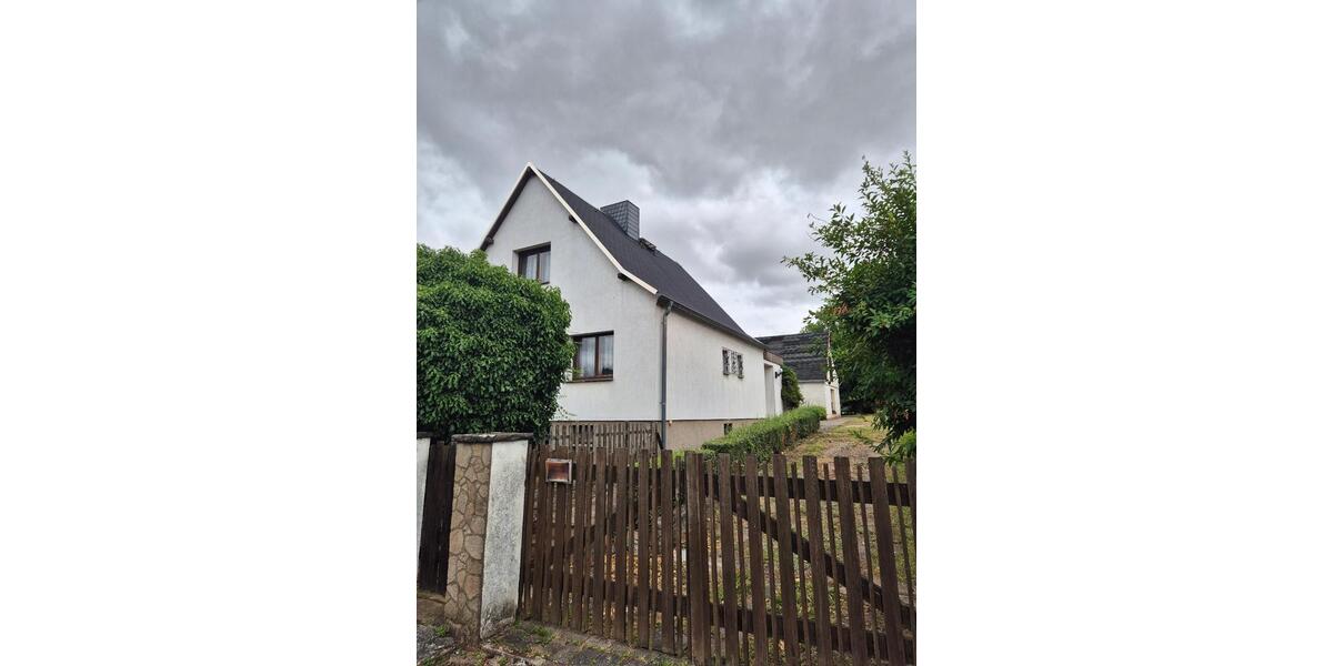 Einfamilienhaus Sangerhausen - 7 Zimmer, 135 m&sup2;, 219.000&euro; | Angebot:25457542