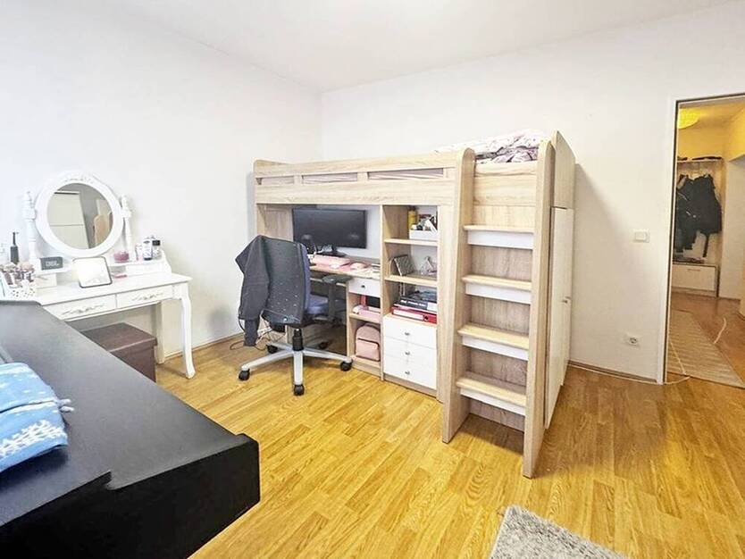 Huchting Attraktive 3-Zimmer-Erdgeschoßwohnung mit Loggia und Einbauküche