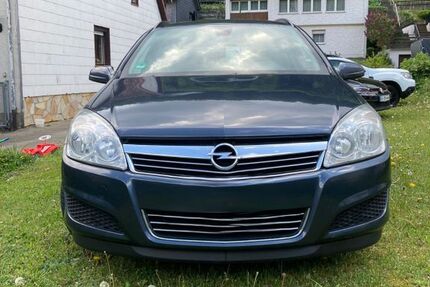 Opel Astra 330.000 km 1.100 &euro; Neidlingen 73272