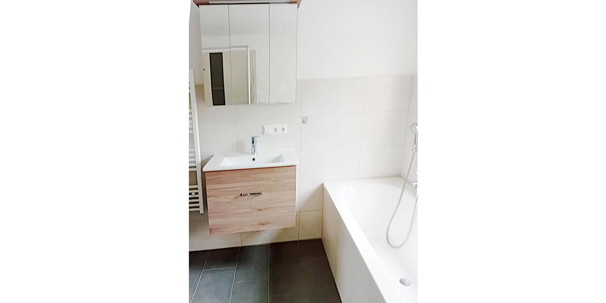 Etagenwohnung Seehausen (Altmark) - 3 Zimmer, 67 m&sup2;, 400&euro; | Angebot:26182650