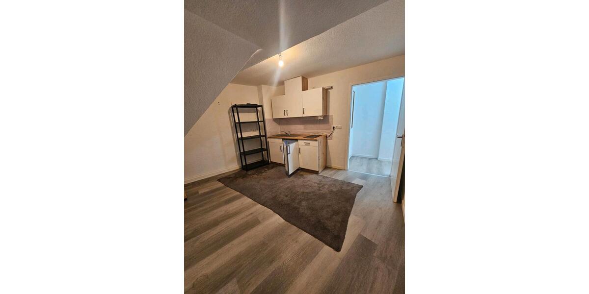 Dachgeschoßwohnung Eschweiler - 2 Zimmer, 35 m&sup2;, 600&euro; | Angebot:26424548