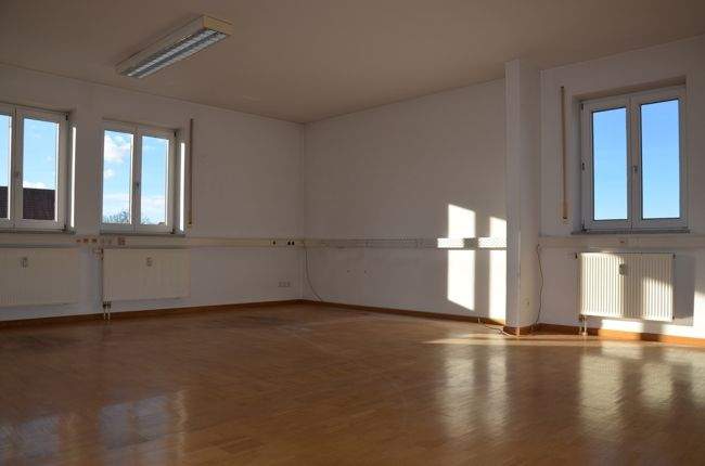 Gewerbeobjekt Kaufering - 3 Zimmer, 94 m&sup2;, 355.000&euro; | Angebot:25778342