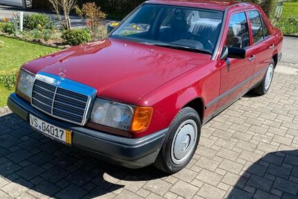 Mercedes-Benz 200 197.000 km 14.750 &euro; Mönchweiler 78087