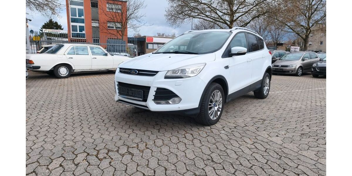 Ford Kuga 142.500 km 8.490 &euro; Frankfurt am Main 65933