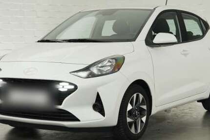 Hyundai i10 4.250 km 15.824 € Grünwald 82031