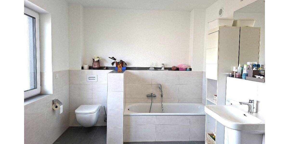 Einfamilienhaus Weyhe Leeste - 5 Zimmer, 150 m&sup2;, 1.590&euro; | Angebot:25985875